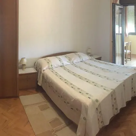 Duska Apartment *